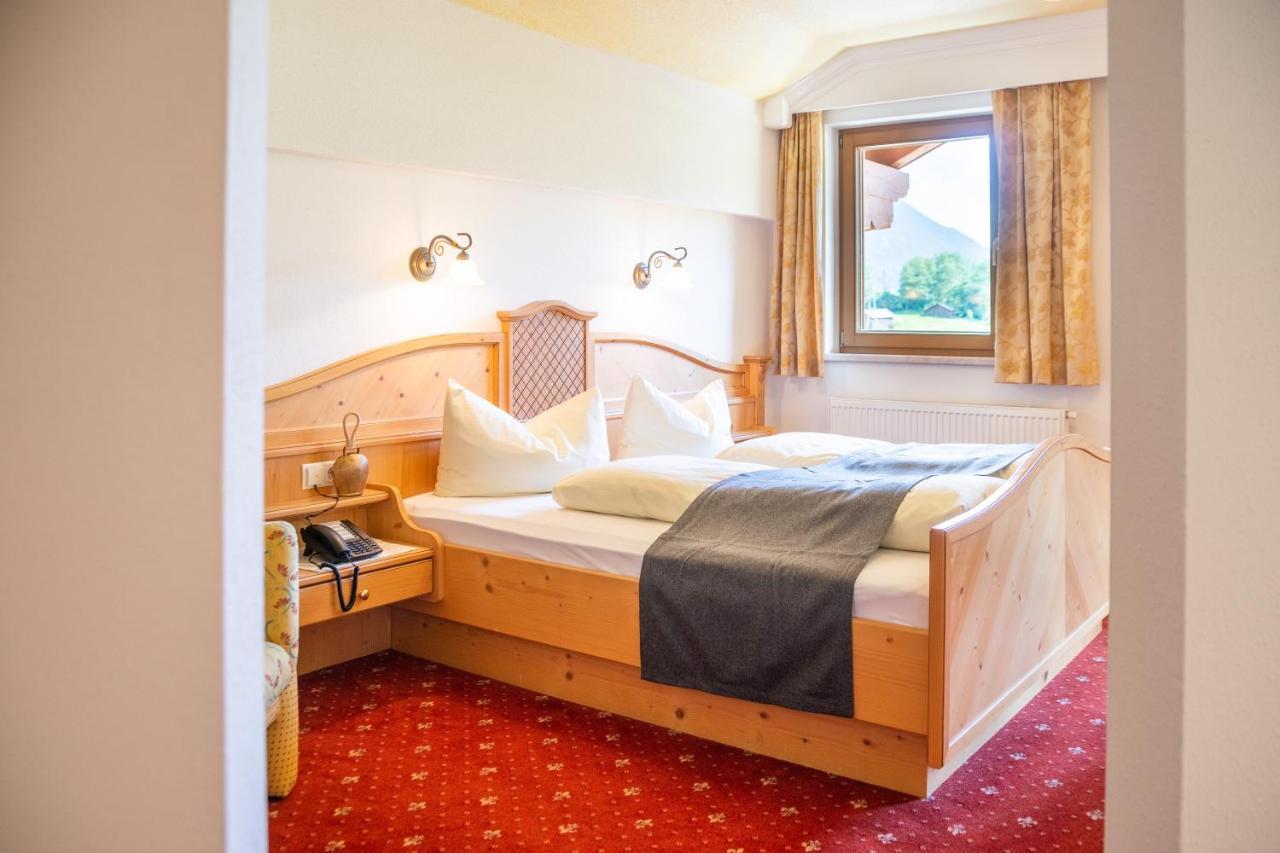 Biohotel Rastbichlhof Нойштифт-им-Штубайталь Экстерьер фото