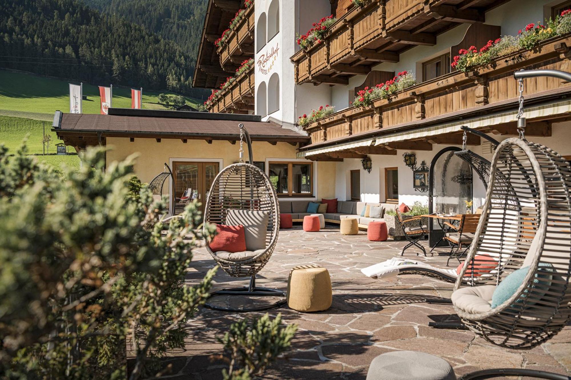 Biohotel Rastbichlhof Нойштифт-им-Штубайталь Экстерьер фото