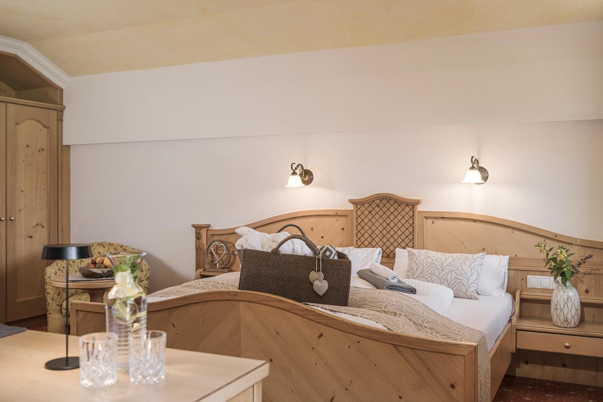 Biohotel Rastbichlhof Нойштифт-им-Штубайталь Экстерьер фото
